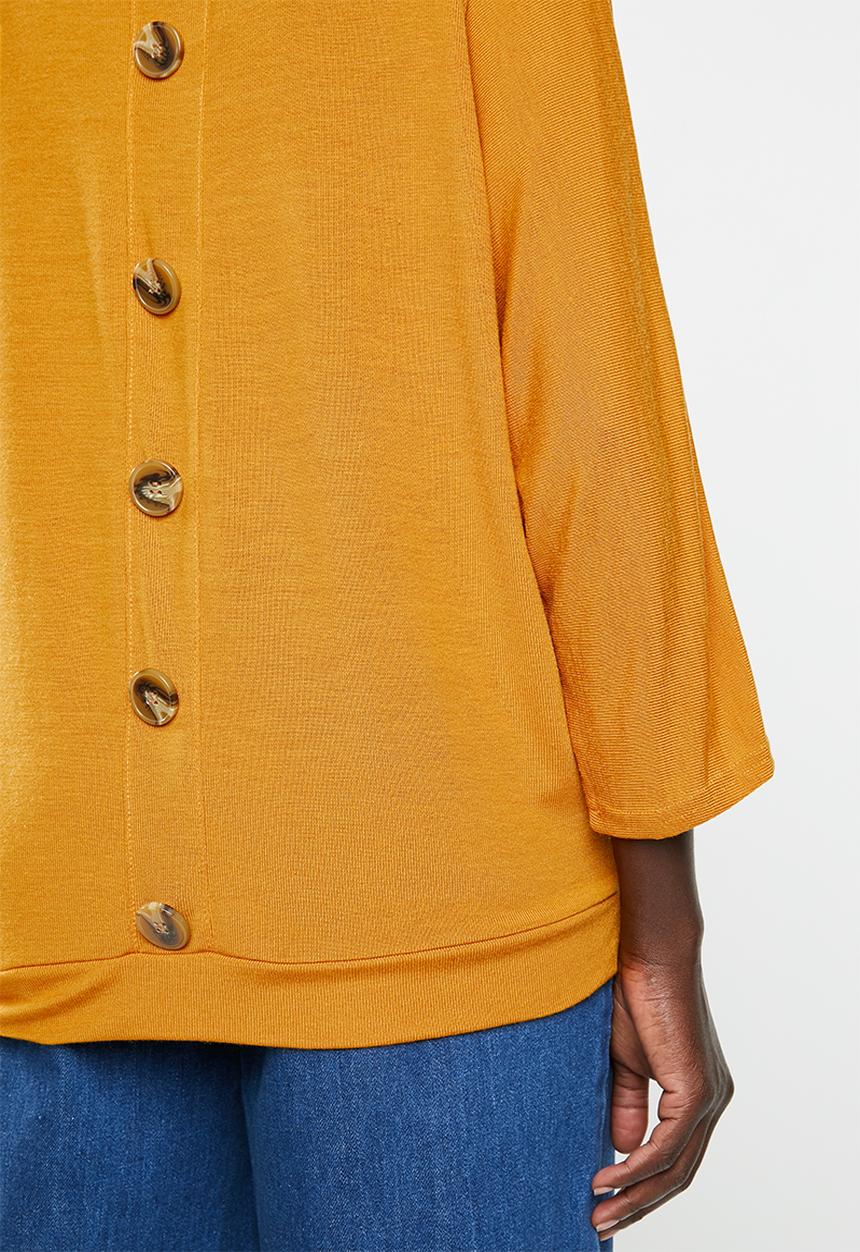 Revenge - Back button 3/4 sleeve top - yellow