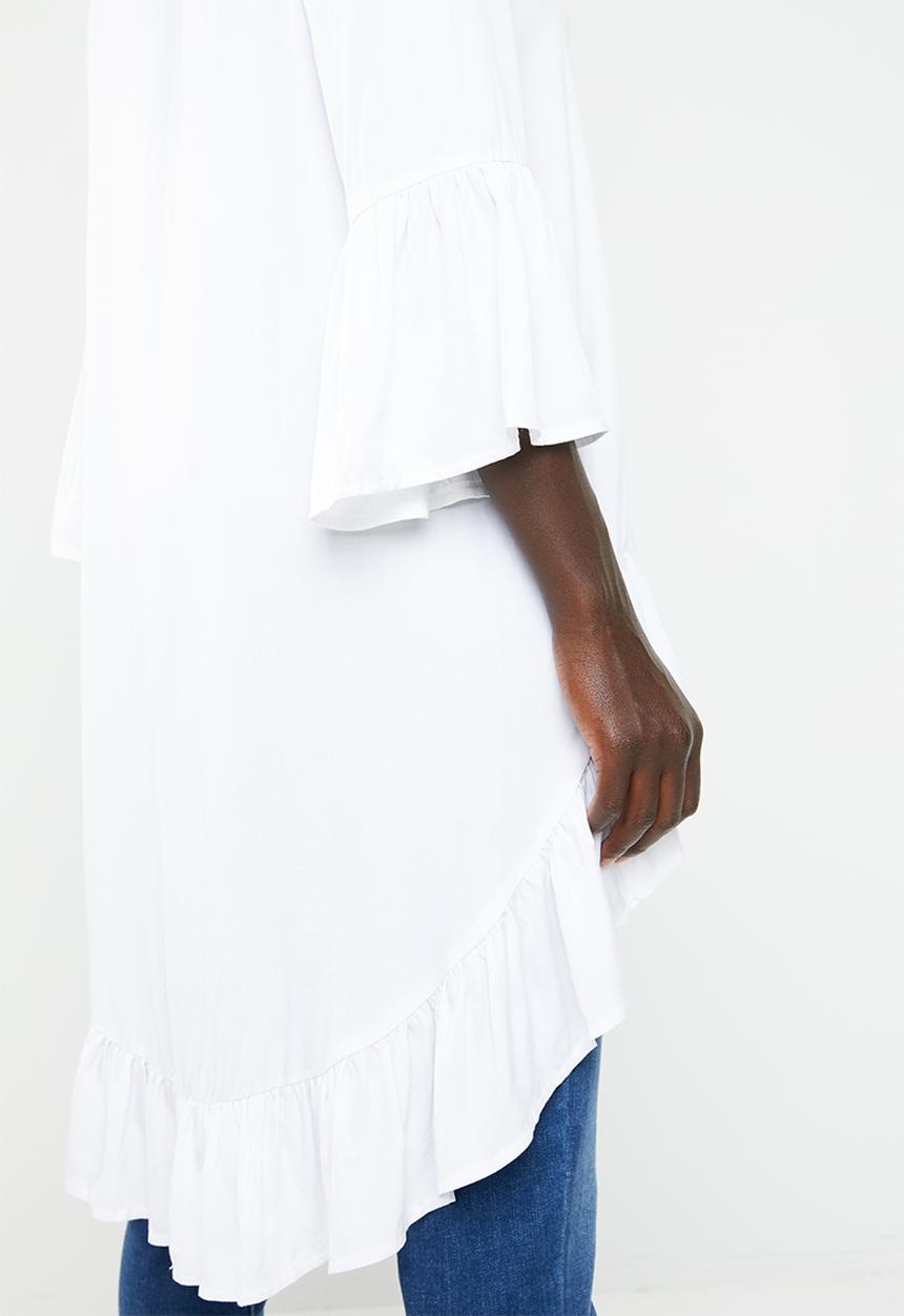 Revenge - Bell sleeve dip hem top - white