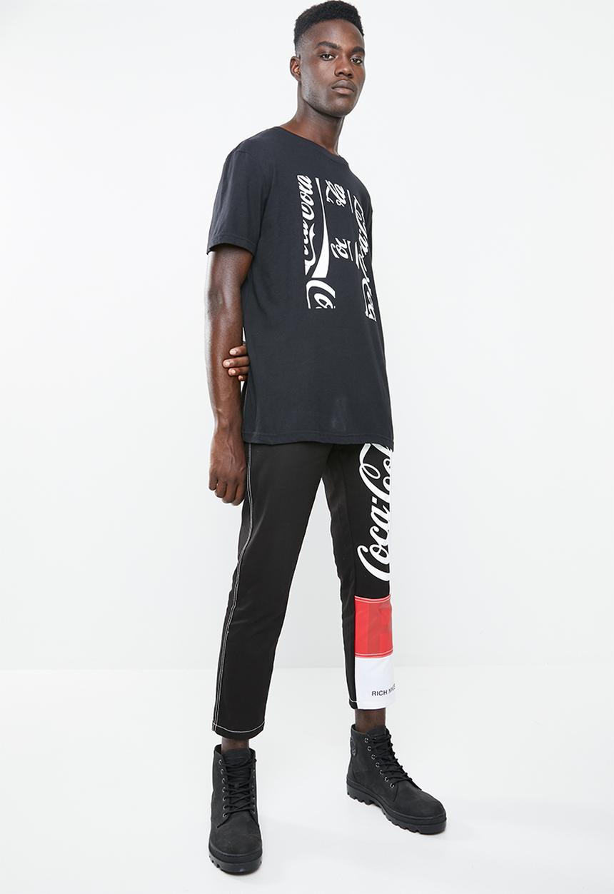 Coke Threds - Coke Threds Rich Mnisi staple tee - black