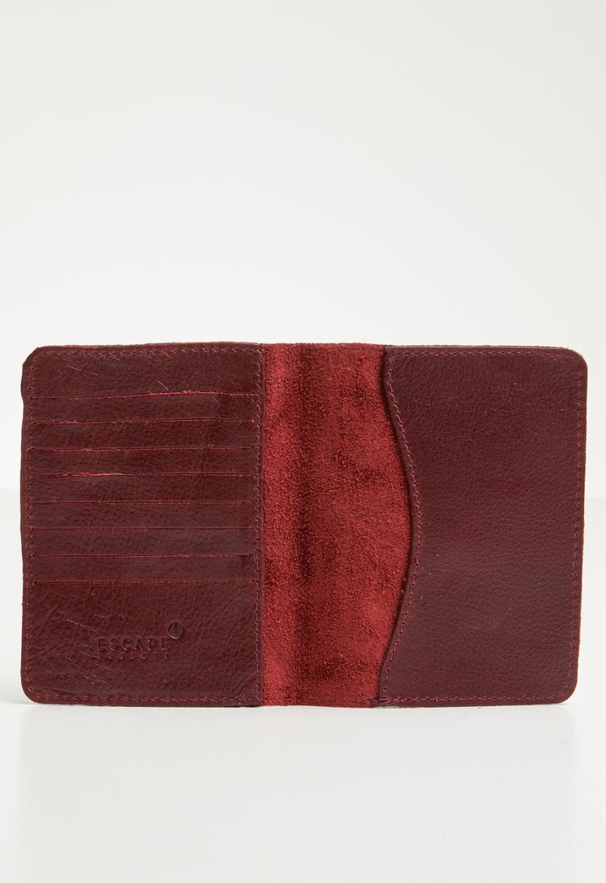 Escape Society - Leather passport holder - burgundy