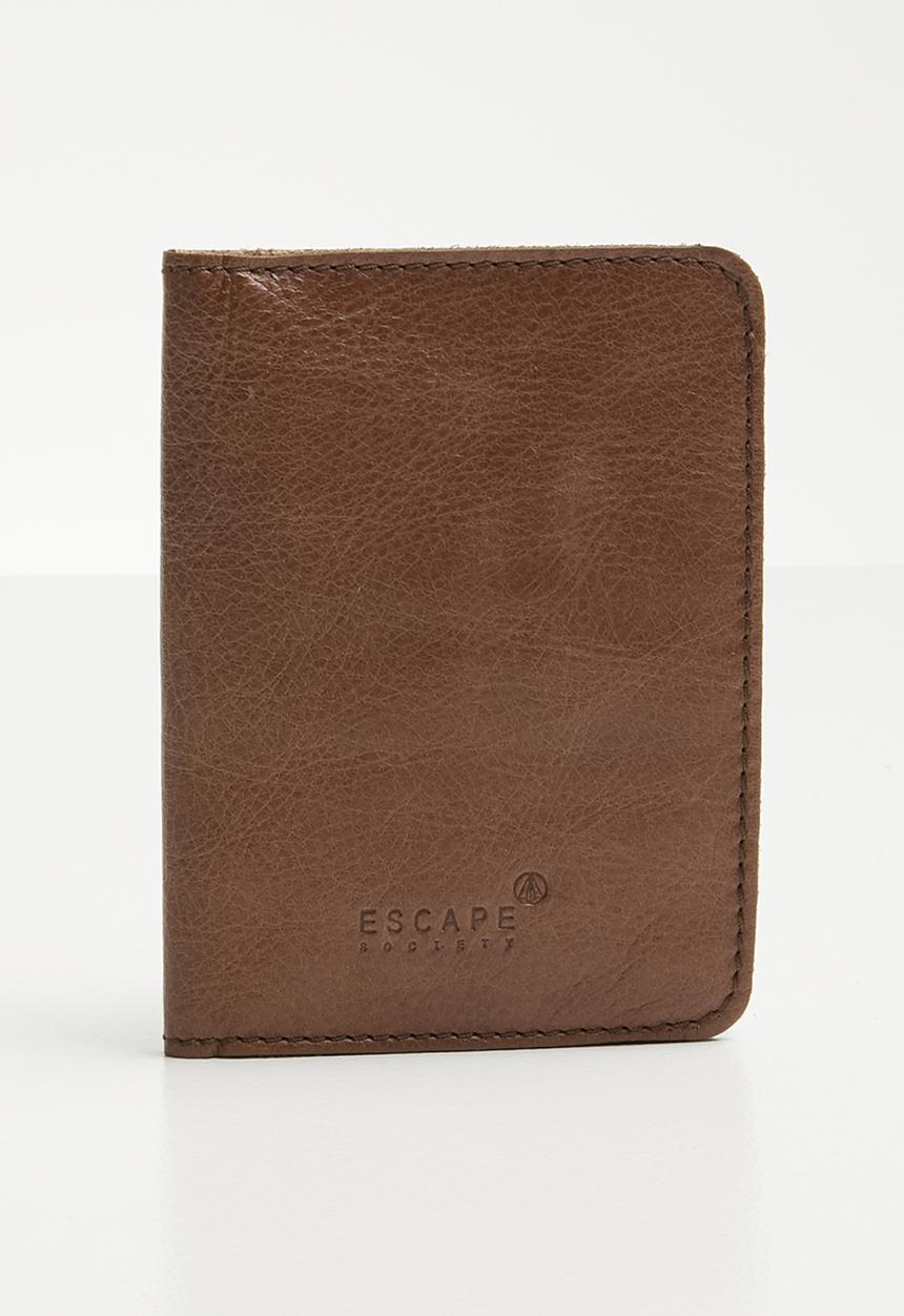 Escape Society - Leather passport holder - brown