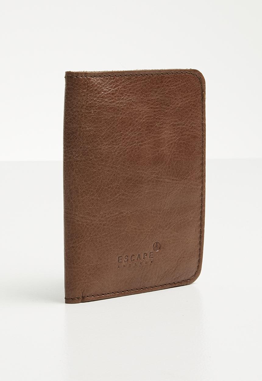 Escape Society - Leather passport holder - brown