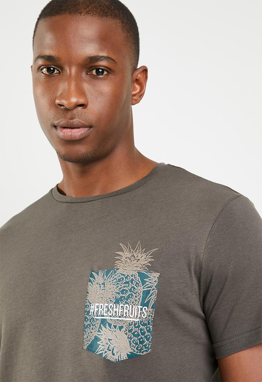 STYLE REPUBLIC - Printed chest pocket tee - grey