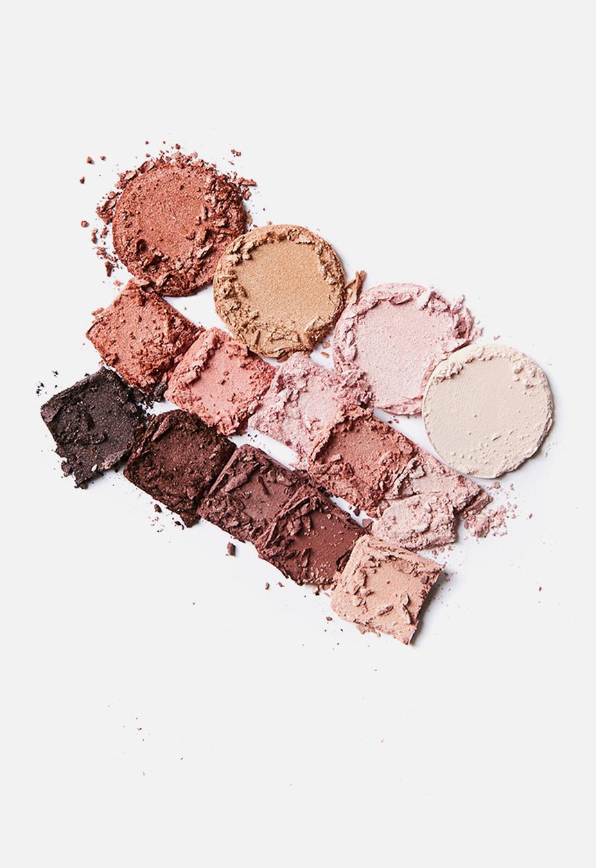 Cotton On - Rubi eyeshadow palette - 14 colour - weekend away
