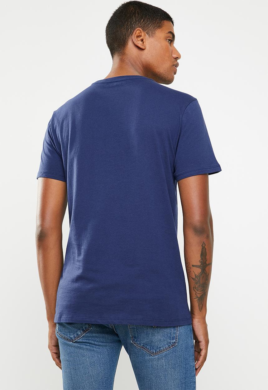 GUESS - Core triangle tee - blue