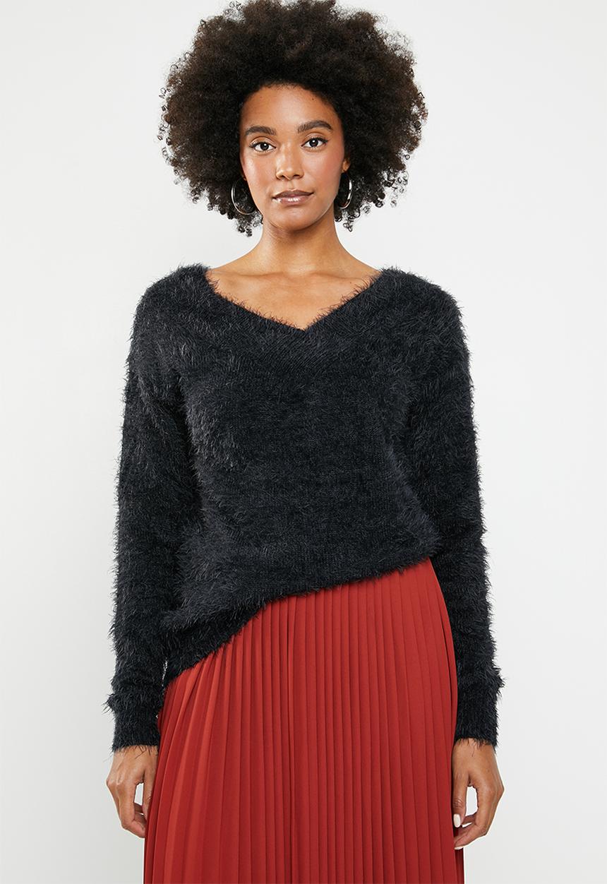 Brave Soul - Eyelash jersey with V-front and back - black