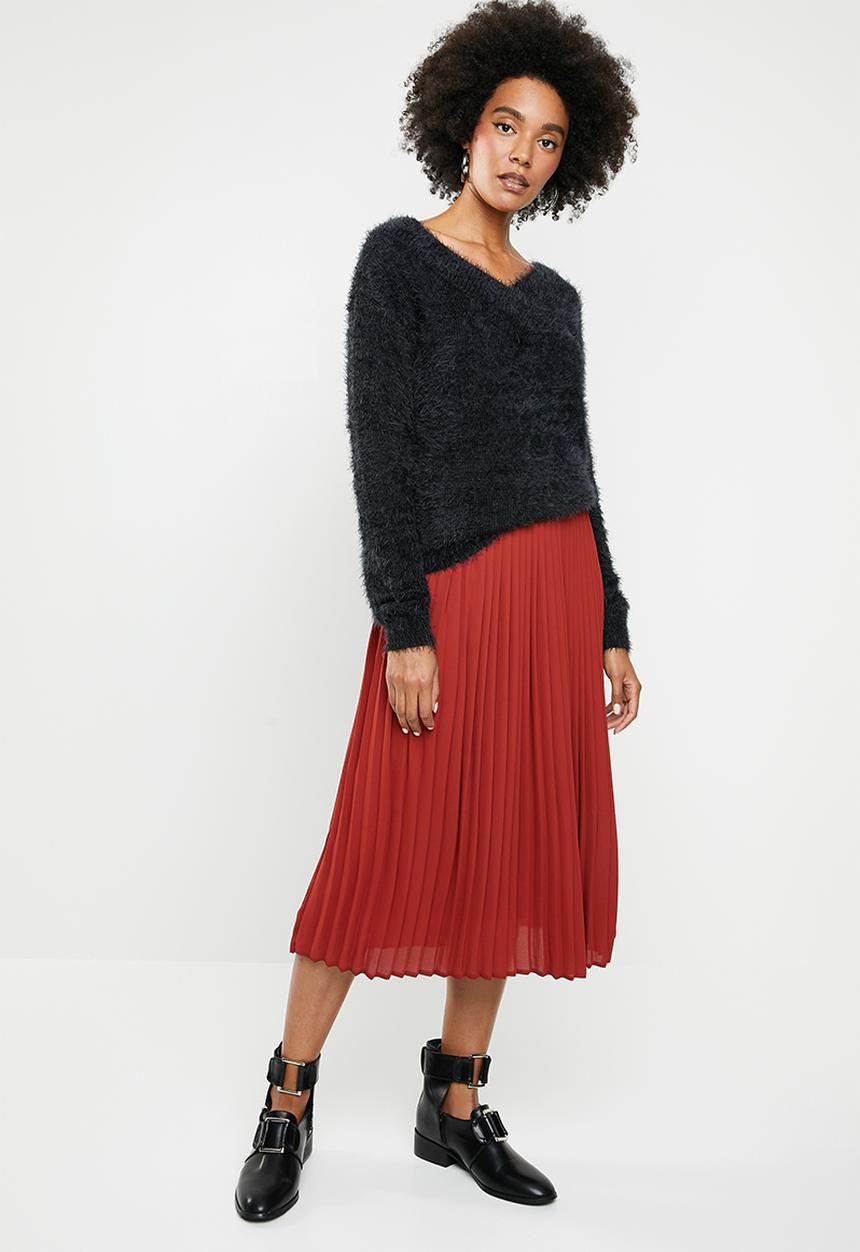 Brave Soul - Eyelash jersey with V-front and back - black