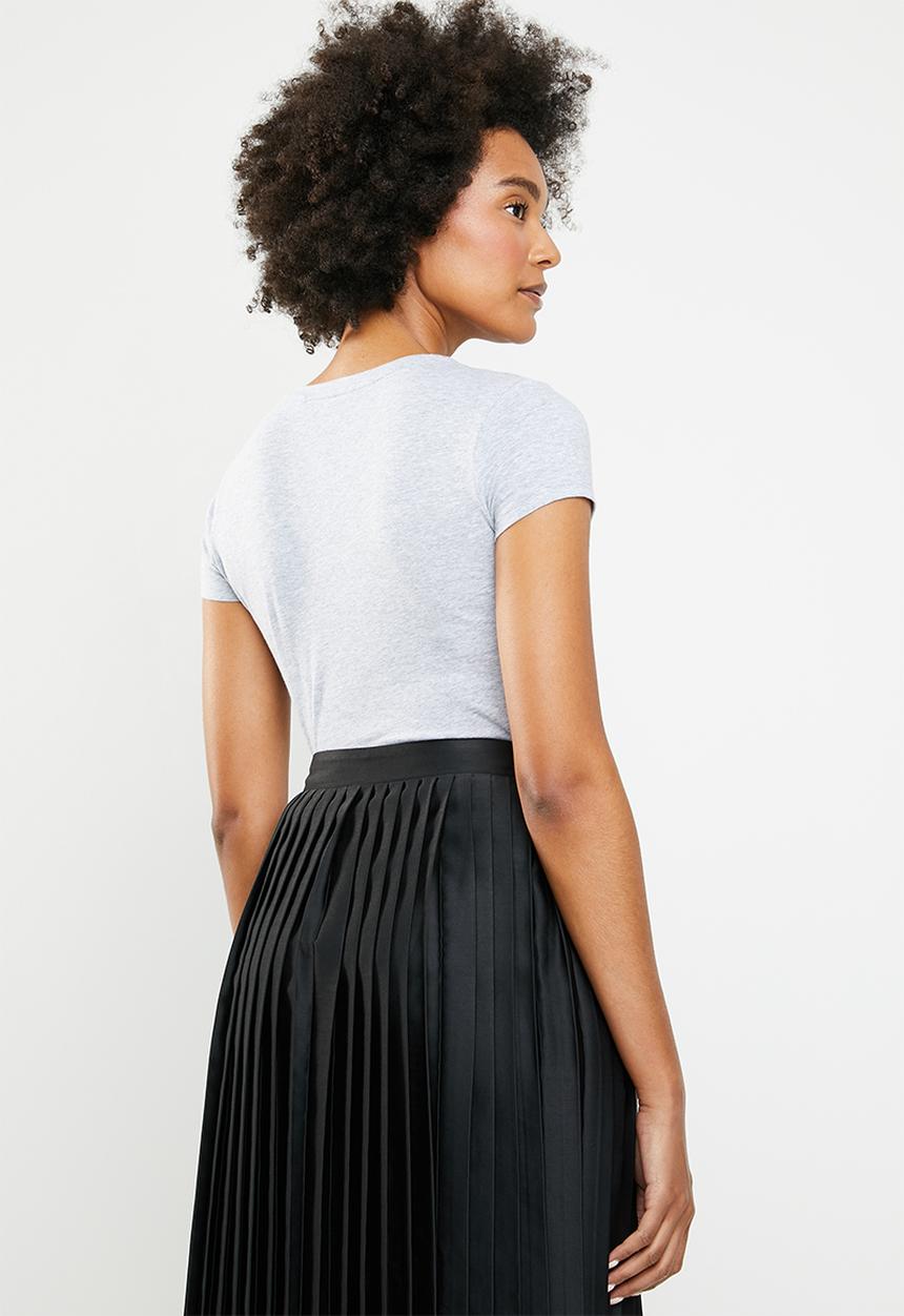GUESS - Short sleeve minimal guess T-shirt - grey