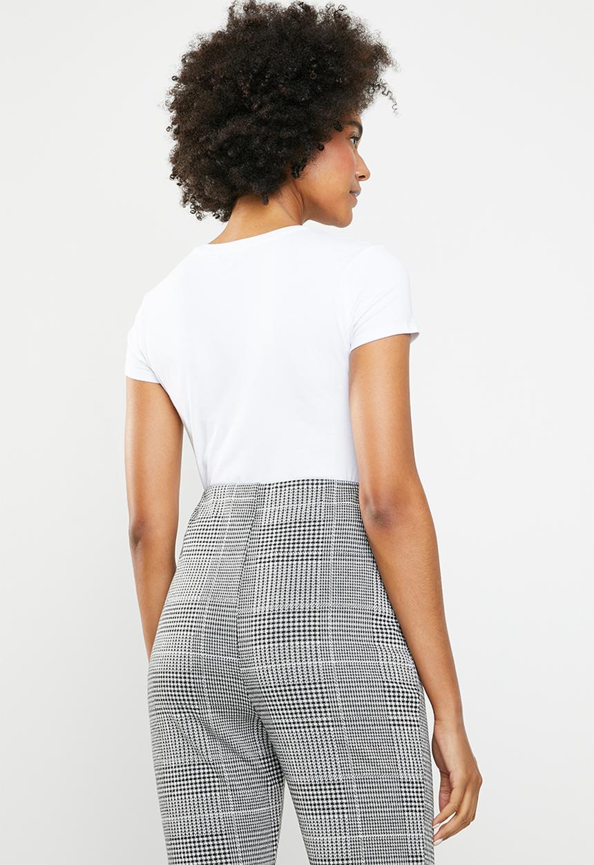GUESS - Short sleeve vine tri T-shirt - white