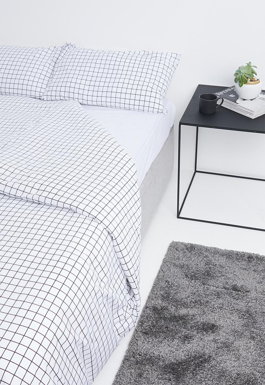 Sixth Floor - Caviar check printed duvet set - black