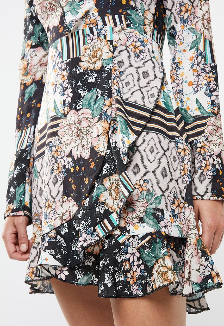 Missguided - Ruffle tea dress floral - multi
