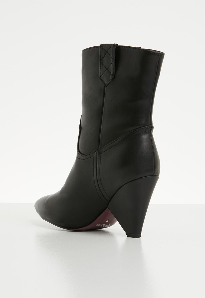 Plum - Embellished boot - black