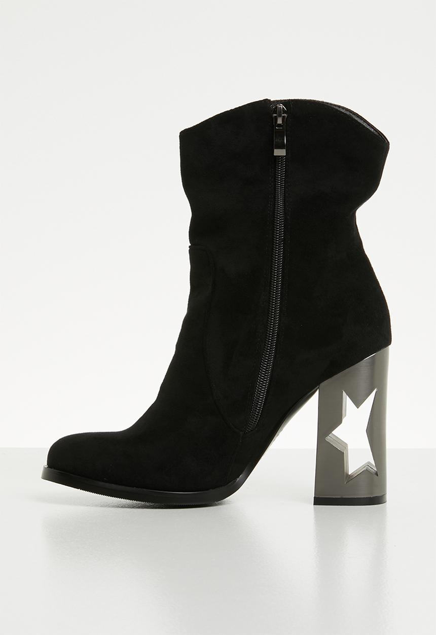 Plum - Star boot - black