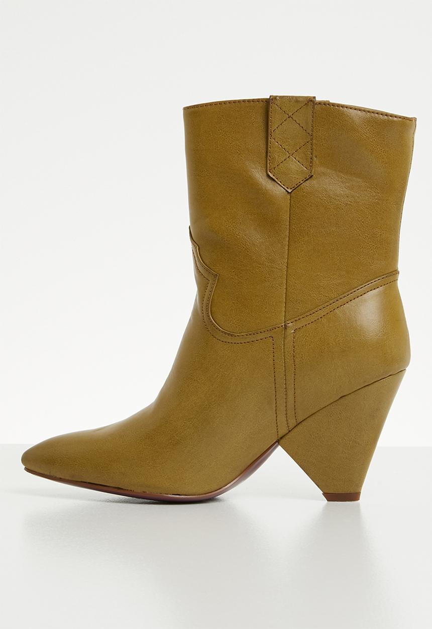 Plum - Embellished boot - tan
