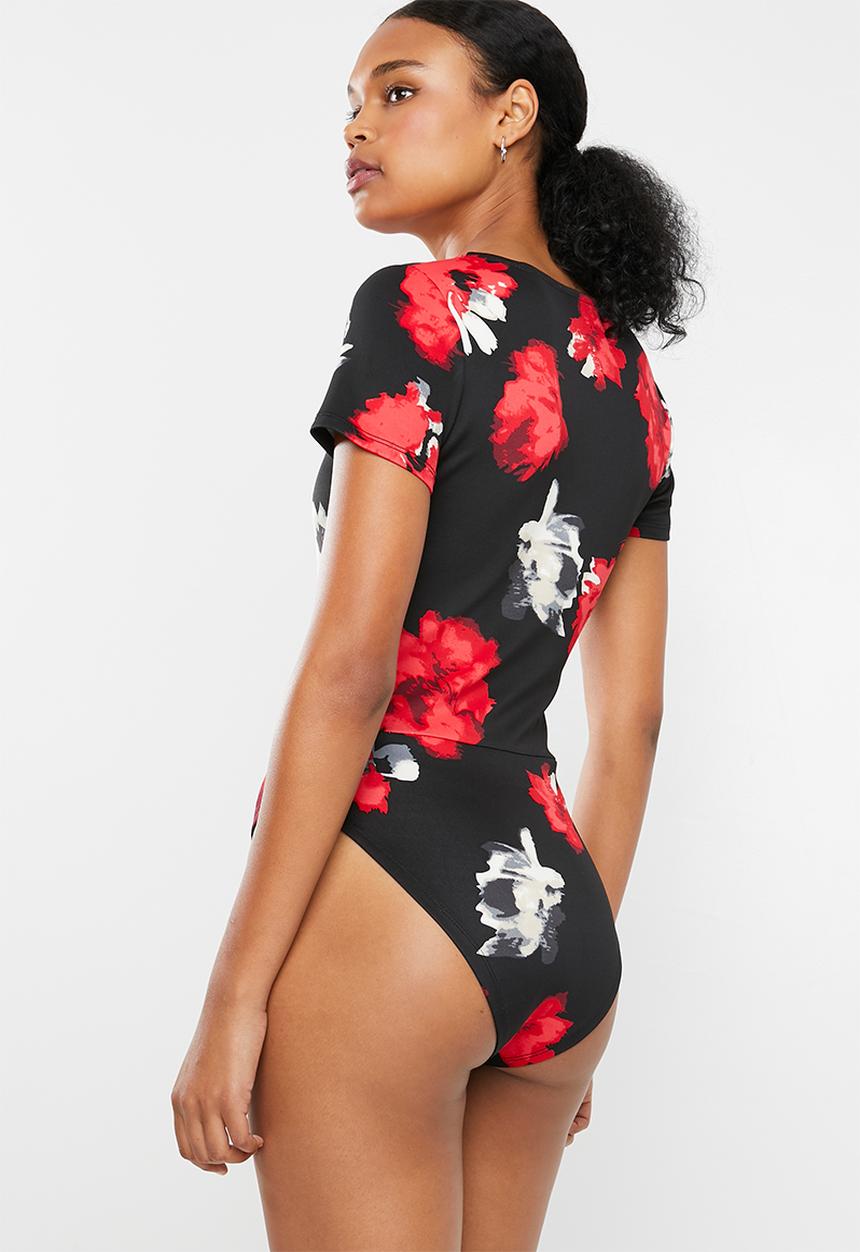 Superbalist - Floral printed wrap bodysuit - black & red floral