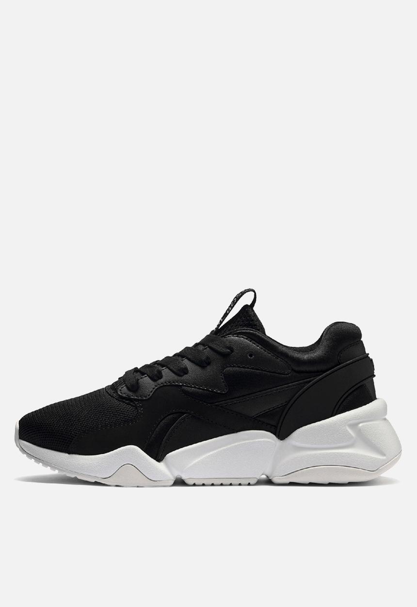 PUMA Select - Nova GRL boss - puma black