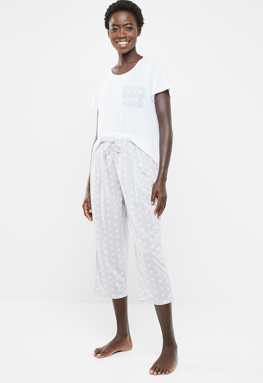 edit - Sleep tee and capri pants sleep set - grey & white