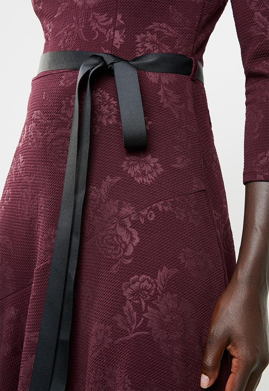 edit - Long sleeve fit and flare dress - burgundy