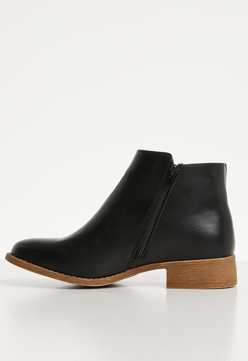 Superbalist - Basic stud ankle boot
