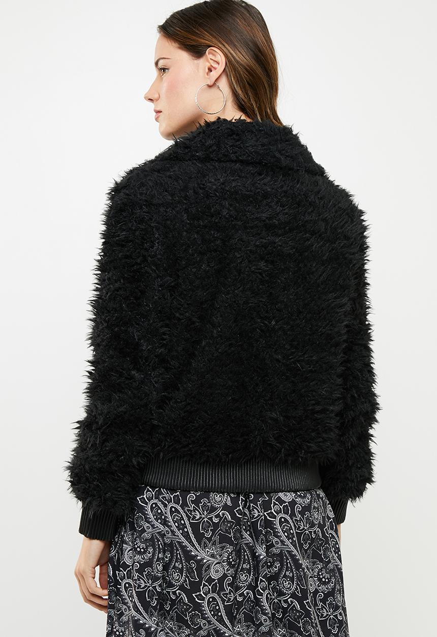 Vero Moda - Ibi jayla short faux fur jacket - black