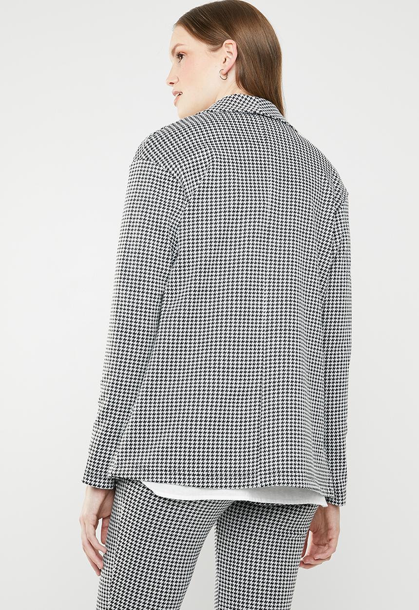 Vero Moda - Forever loose blazer - black & white