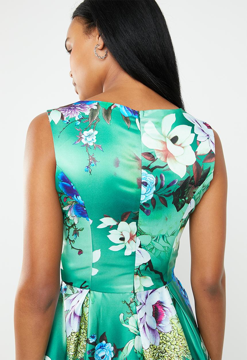 edit - Fit and flare dress with round neckline - green