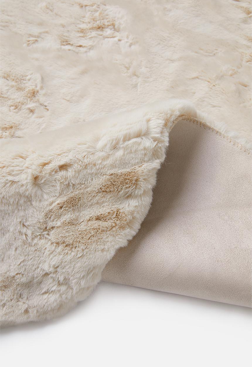 Fotakis - Eli faux fur rug - cream