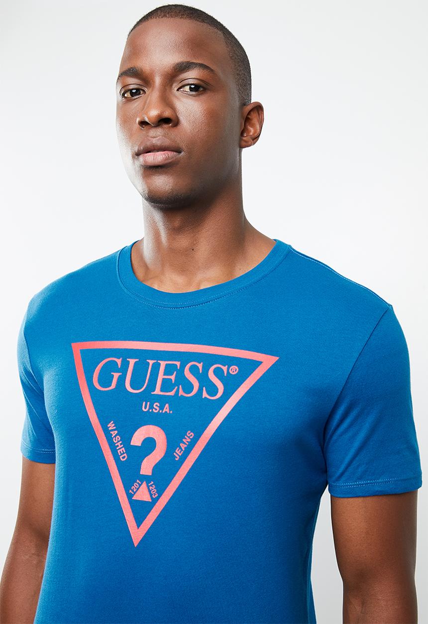 GUESS - Short sleeve core triangle tee - blue
