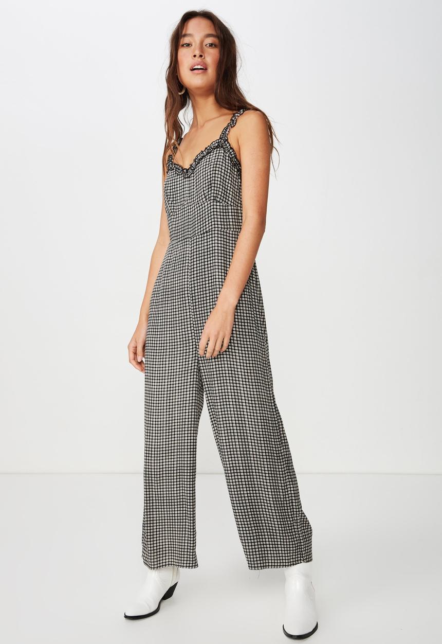 Cotton On - Woven tash strappy jumpsuit - black