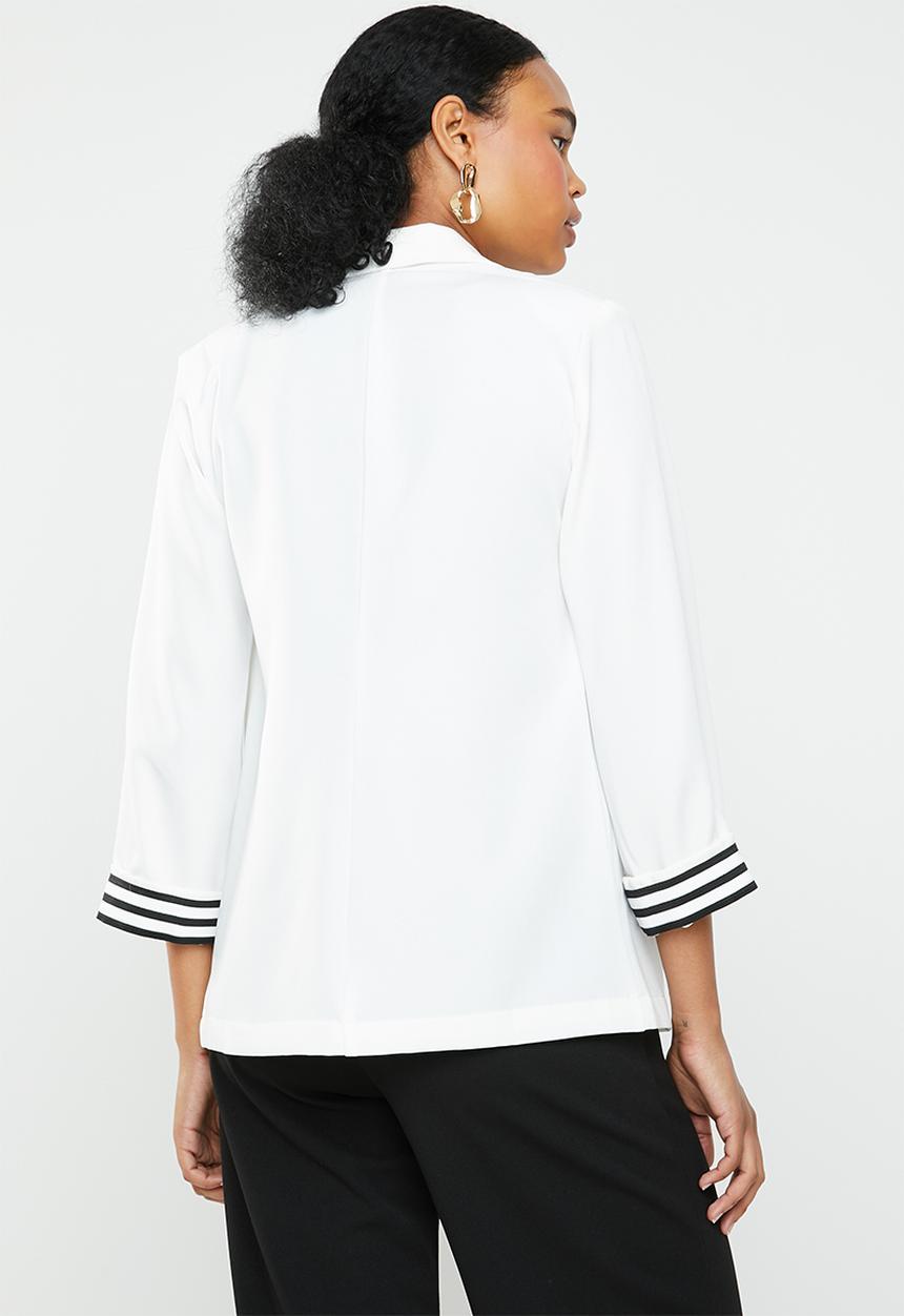 STYLE REPUBLIC - Longer length blazer - white