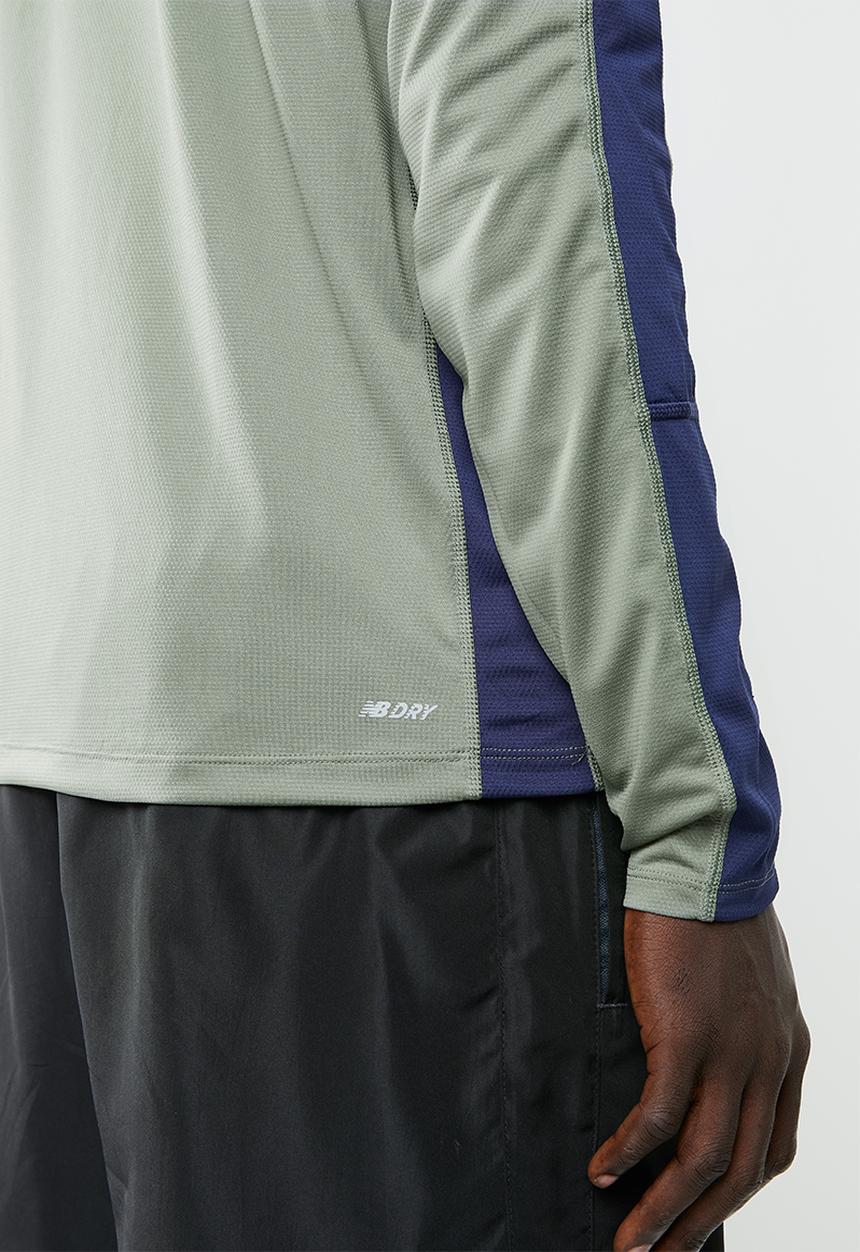 New Balance  - Accelerate long sleeve tee - khaki