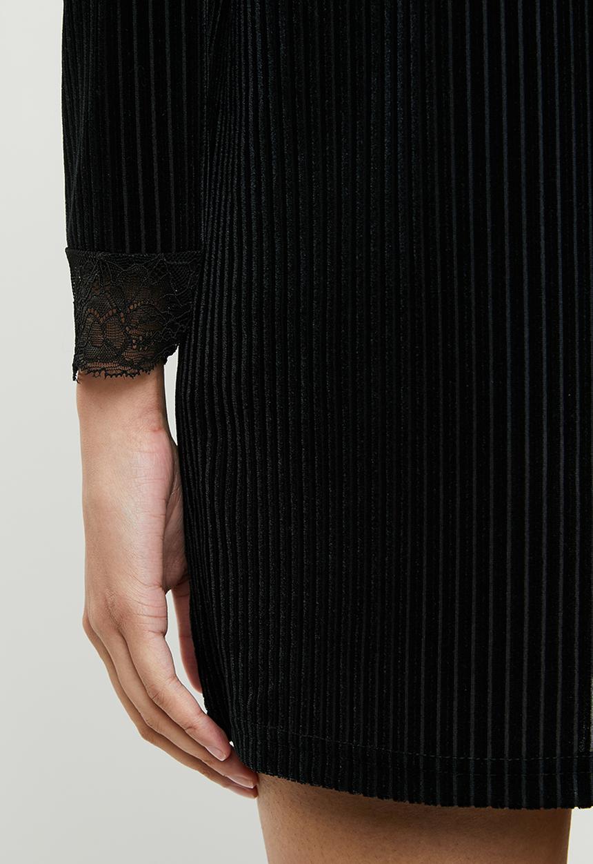 ONLY - Keshia long sleeve pleated dress - black