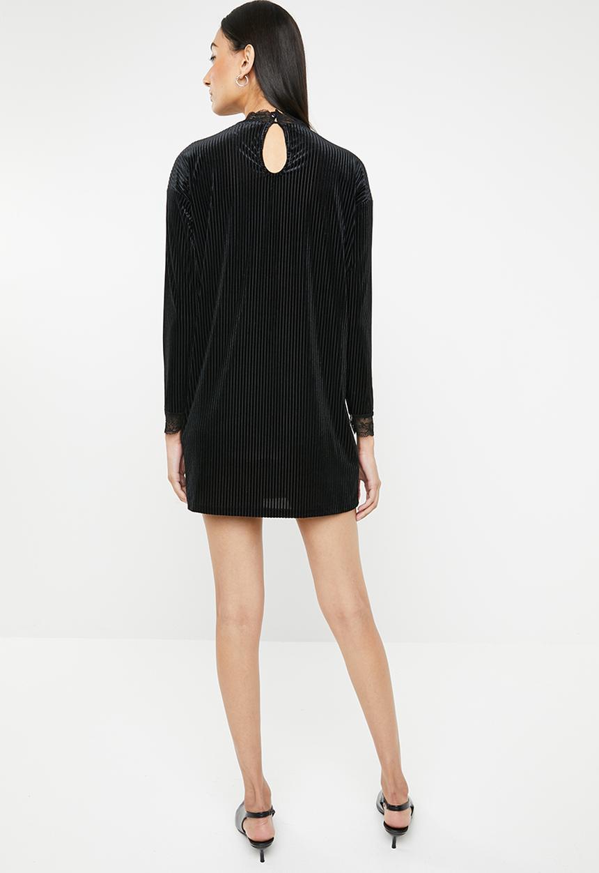 ONLY - Keshia long sleeve pleated dress - black