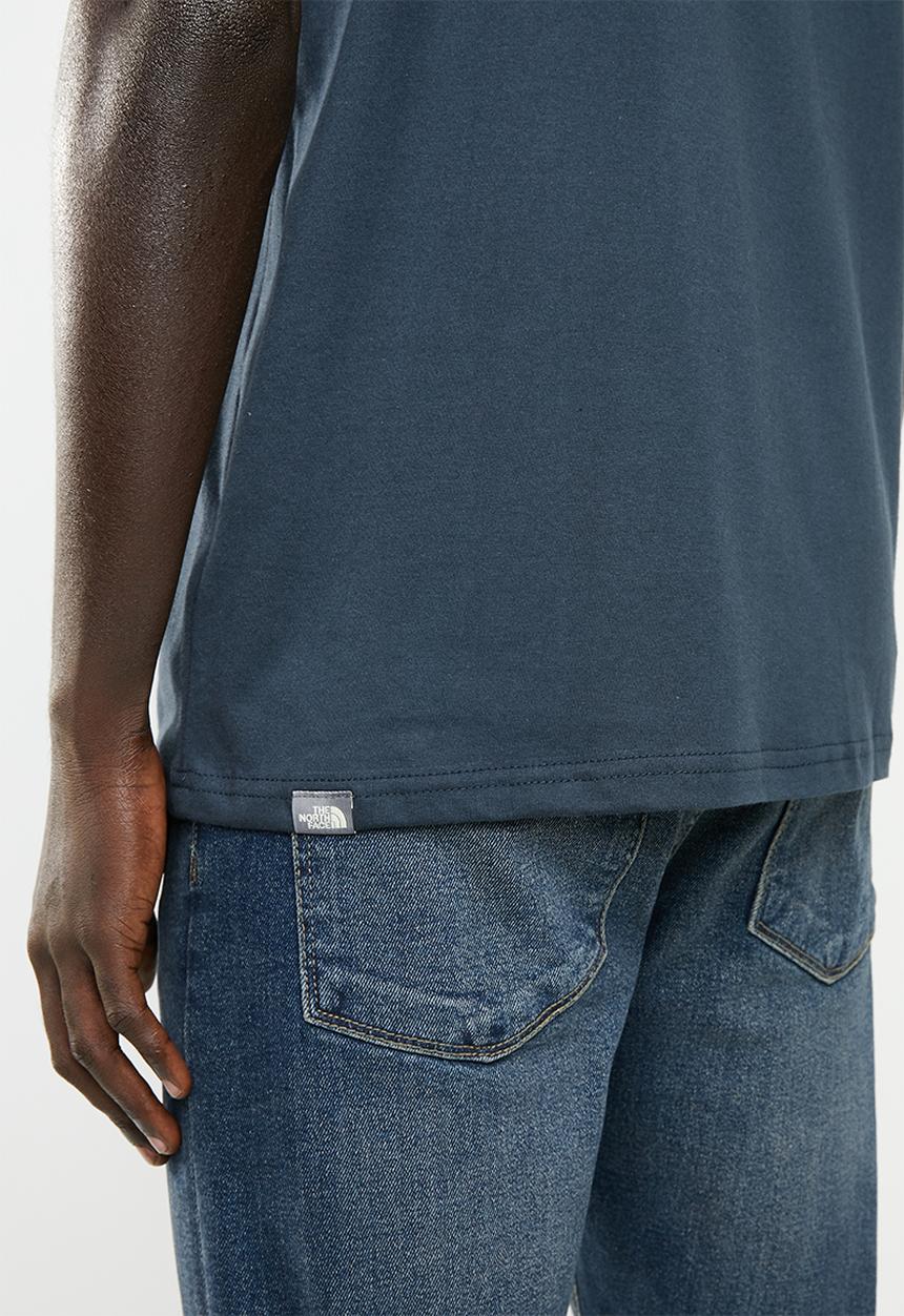 The North Face - M short sleeve redbox tee - navy & red