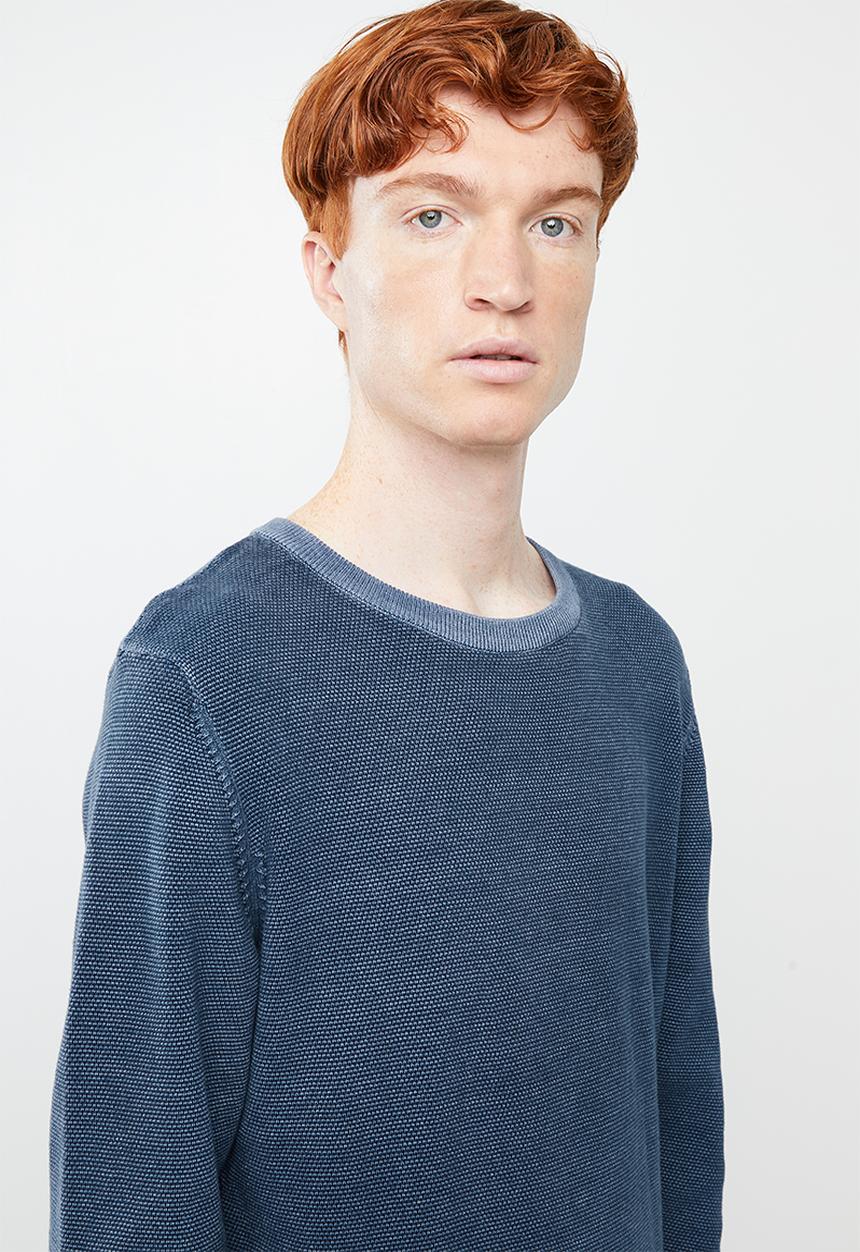 Superbalist - Regular fit fit pique crew neck knit - blue