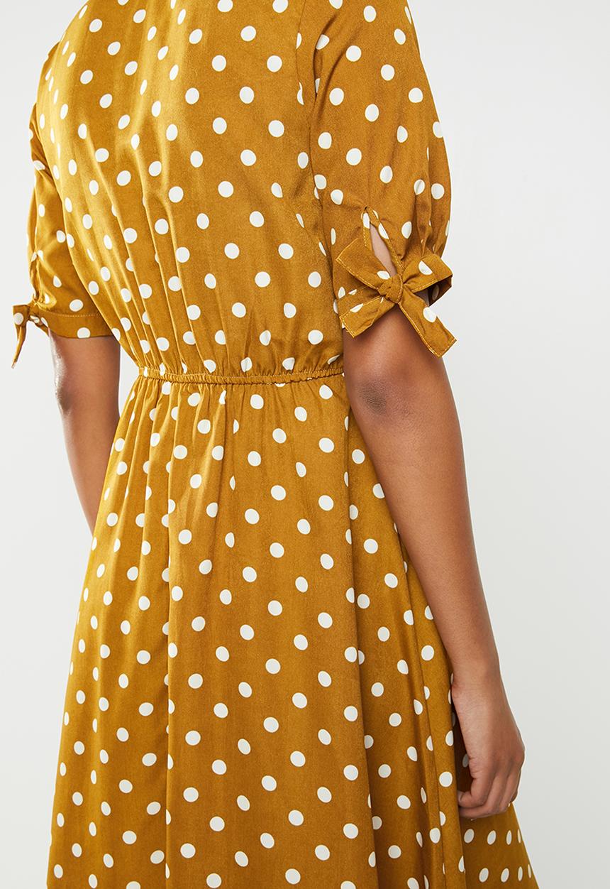 Revenge - Tie sleeve polka dot midi dress - mustard