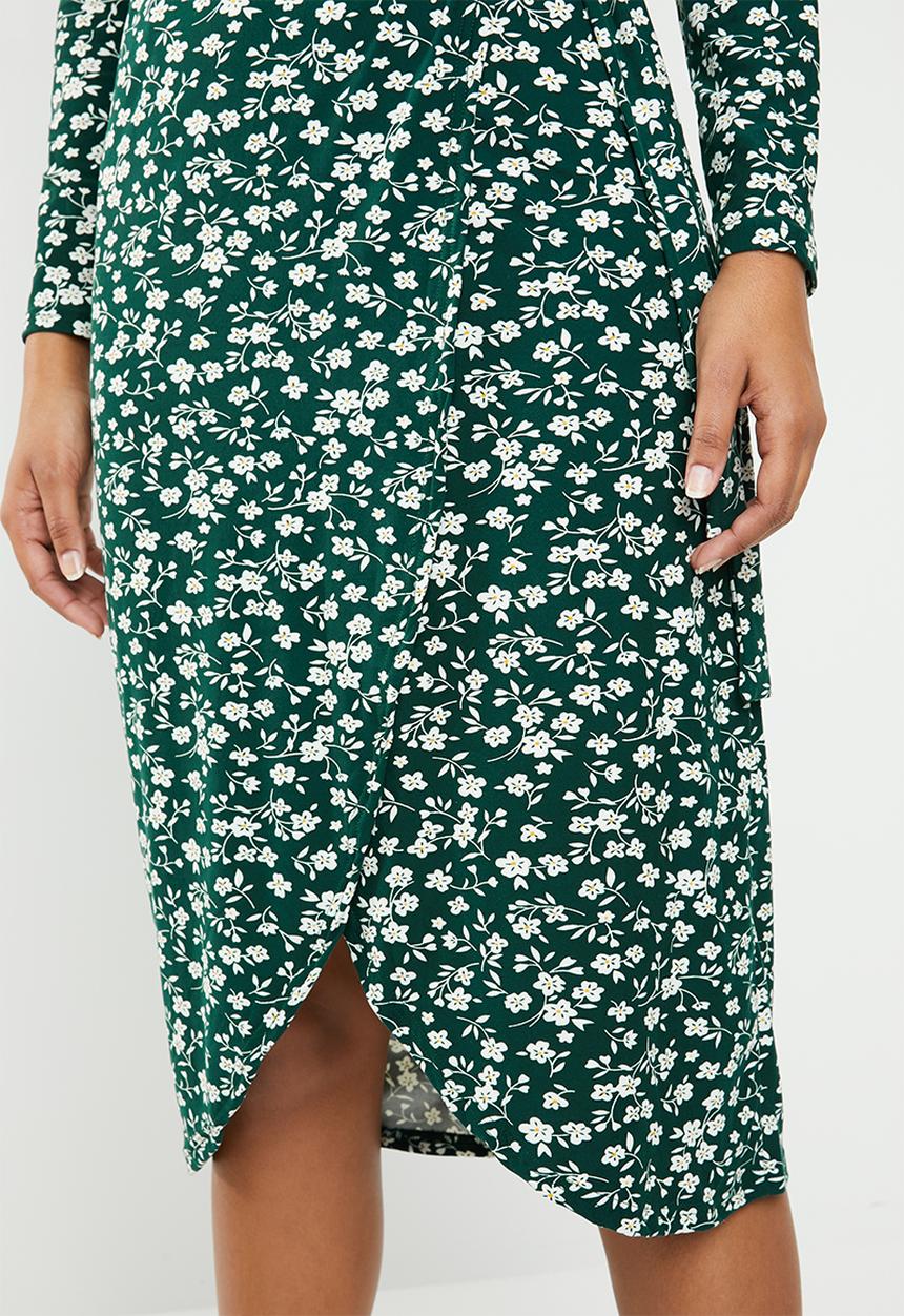 New Look - V neck long sleeve ditsy wrap dress - green