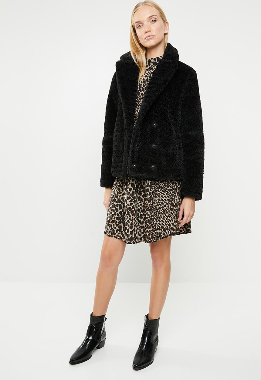 Vero Moda - Lala short faux fur jacket - black