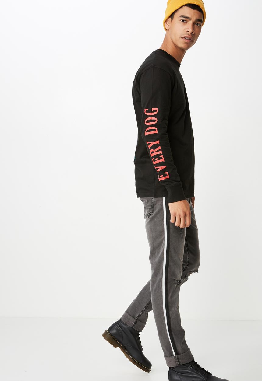 Cotton On - Scarface the money tbar collaboration long sleeve tee - black