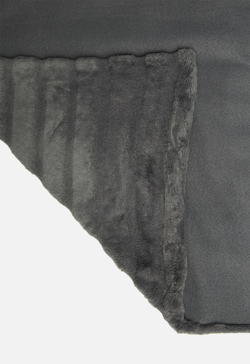 Hertex Haus - Mink faux fur throw - charcoal