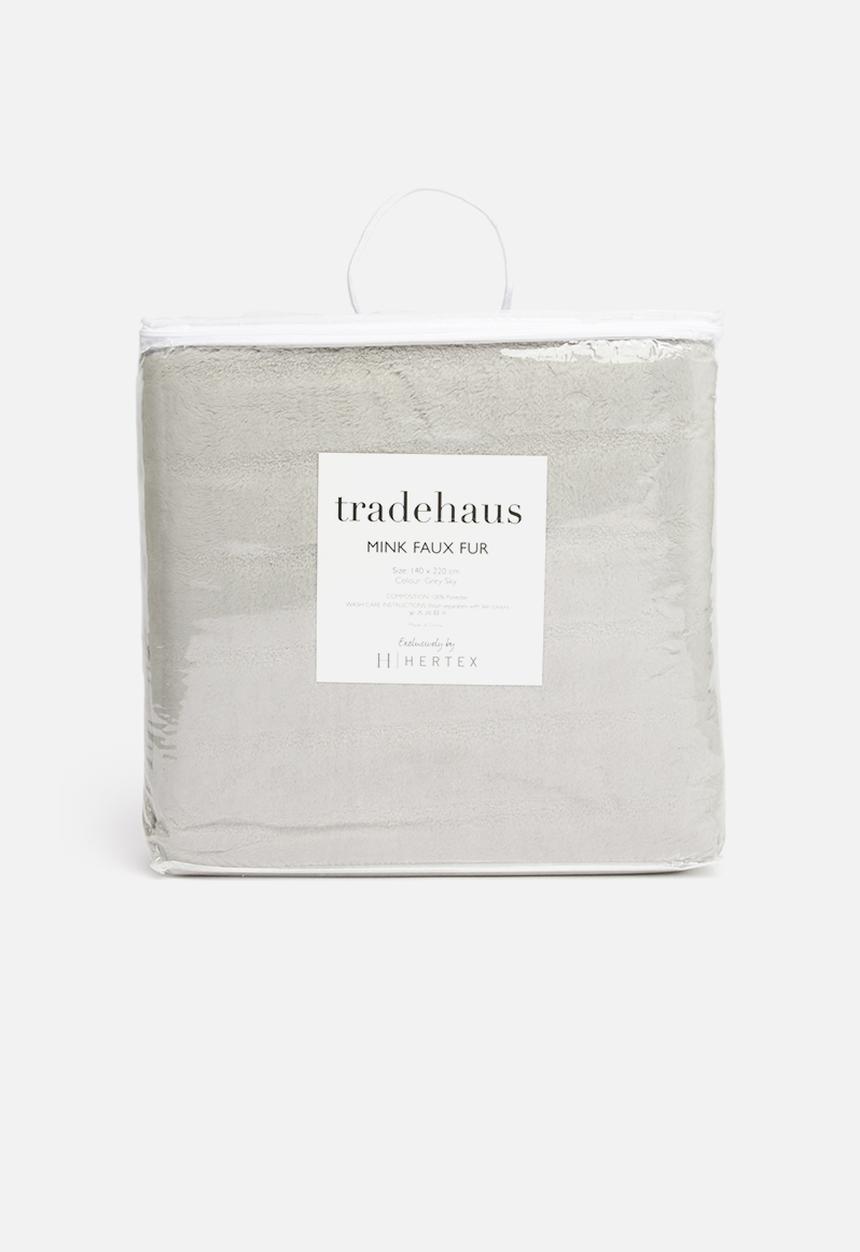 Hertex Haus - Mink faux fur throw - grey sky