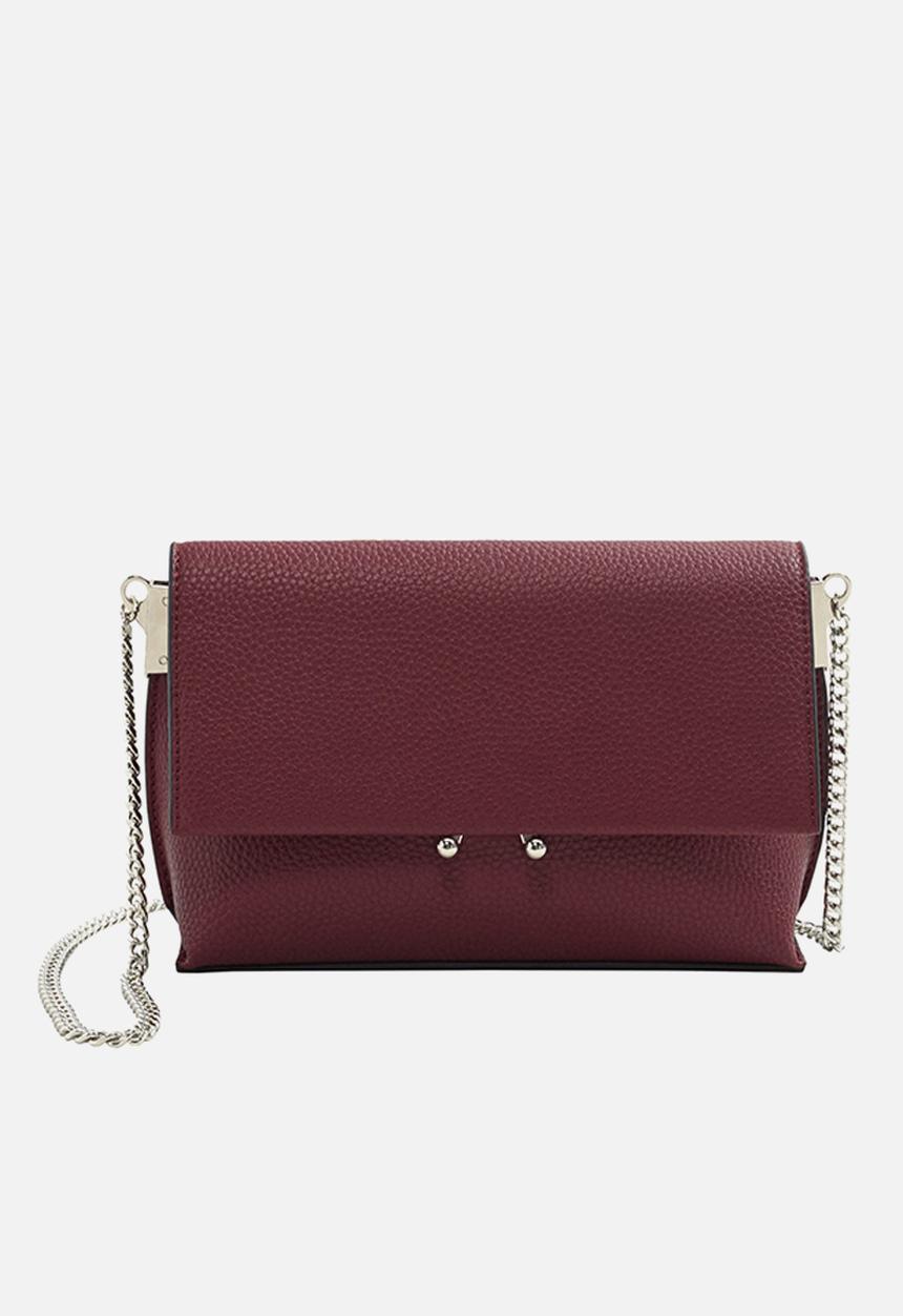 MANGO - Pebbled chain bag - burgundy