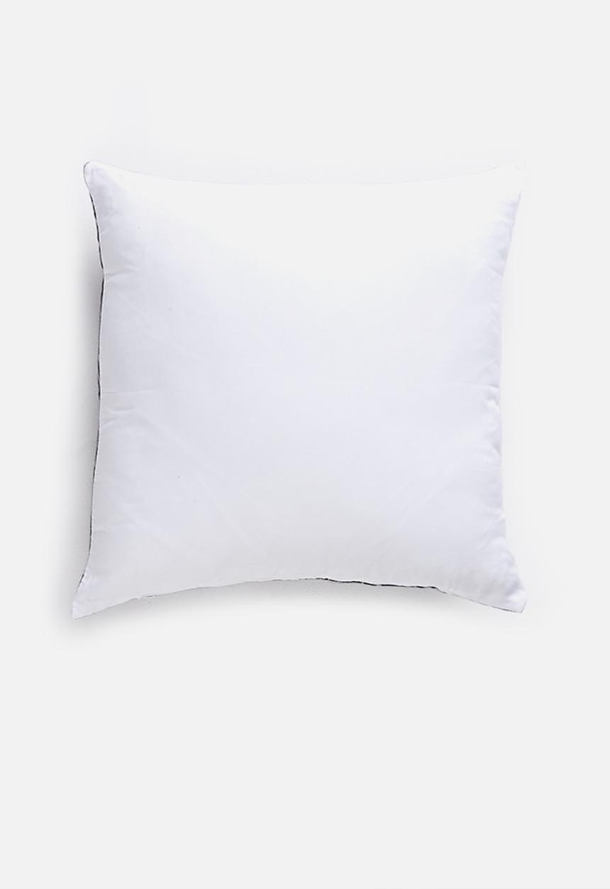 Grey Gardens - Arden cushion cover - black
