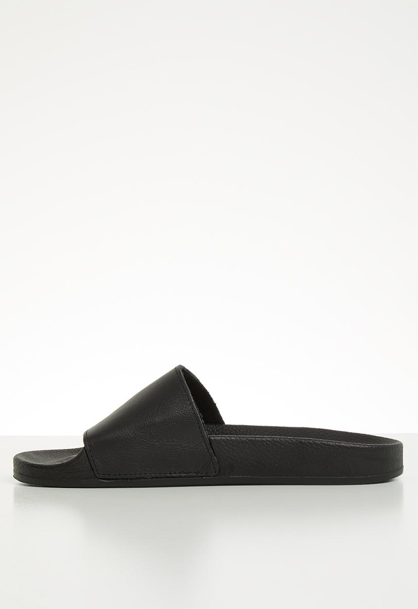 STYLE REPUBLIC - Essential leather slider sandals - black