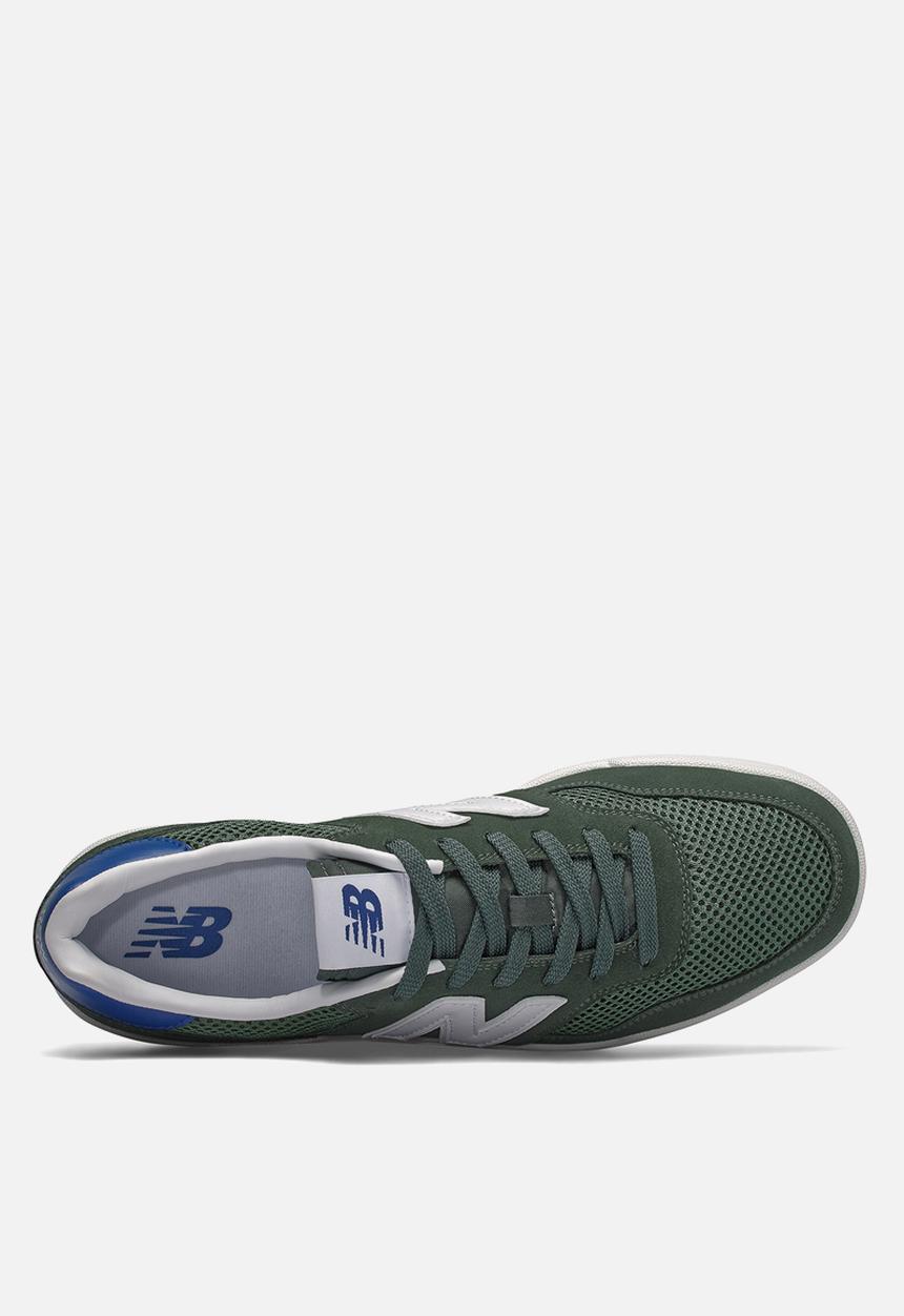 New Balance  - Classic Court - olive