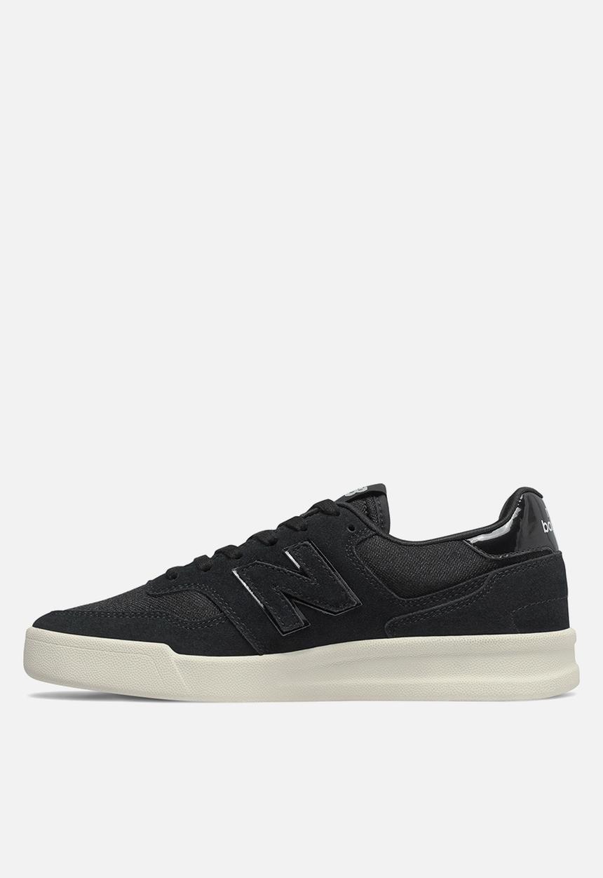 New Balance  - WRT300E2 classic court - black