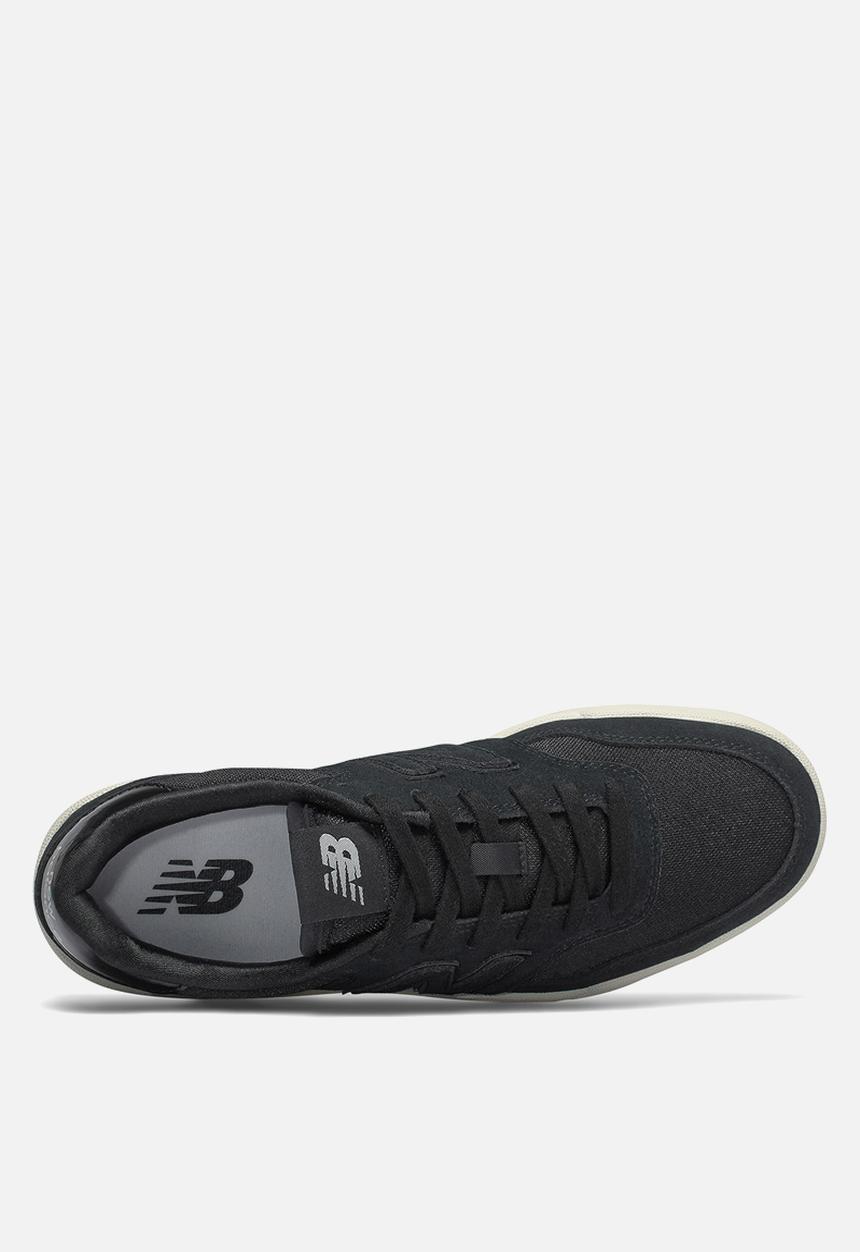 New Balance  - WRT300E2 classic court - black