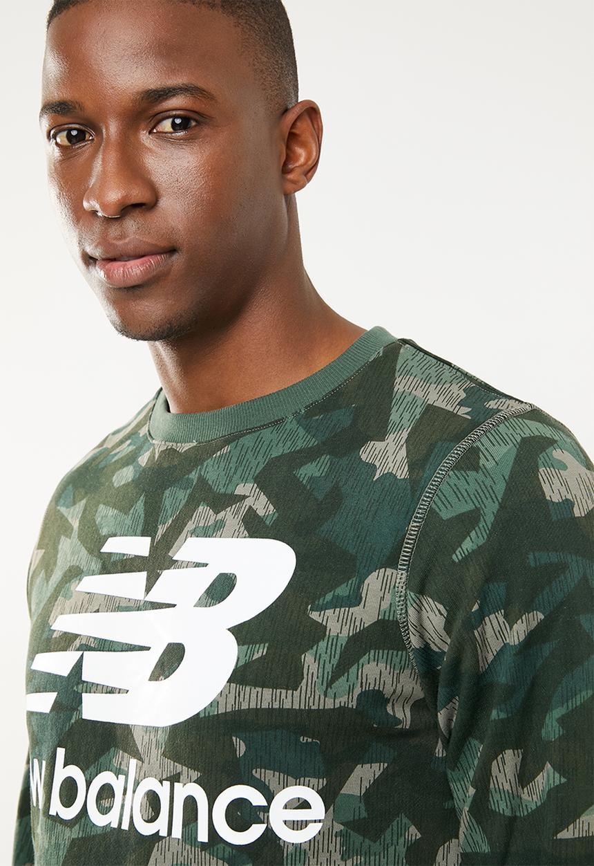 New Balance  - Essentials stacked logo crew - green