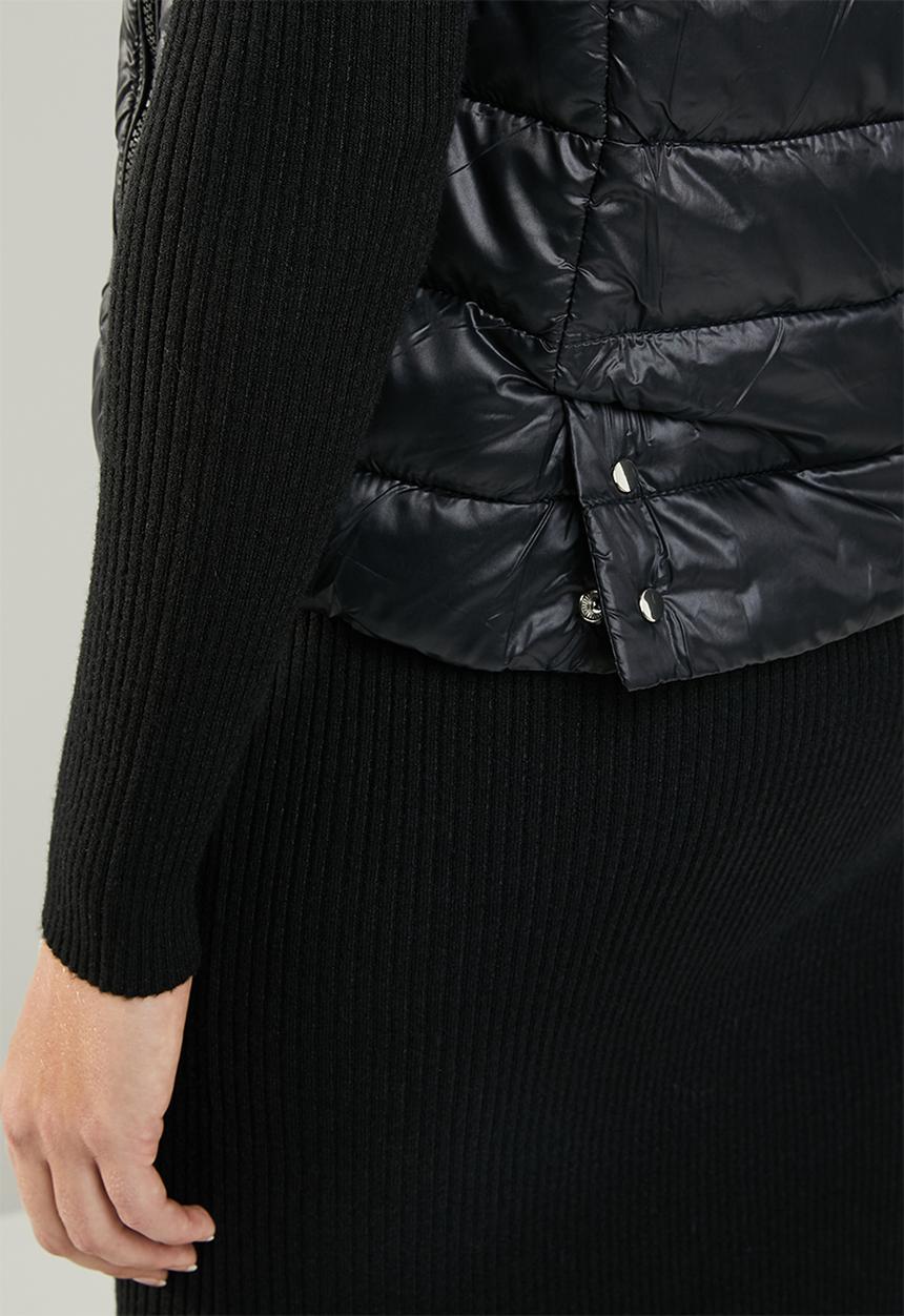 MANGO - Detachable hooded gilet - black