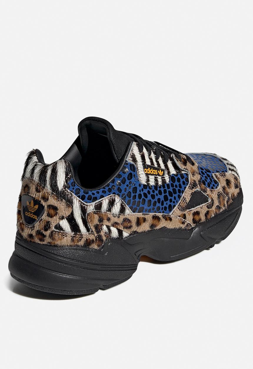 adidas Originals - Falcon W - Off White / Core Black / Bright Gold